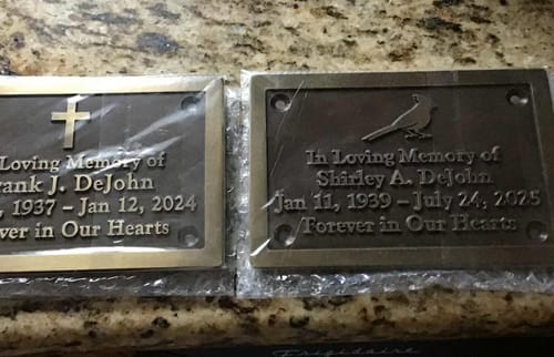 Customer photo review of Cloudray GM Series GM-2.5D-100 100W Autofocus Mopa Fiber Laser Engraver with Electric Lifting Column