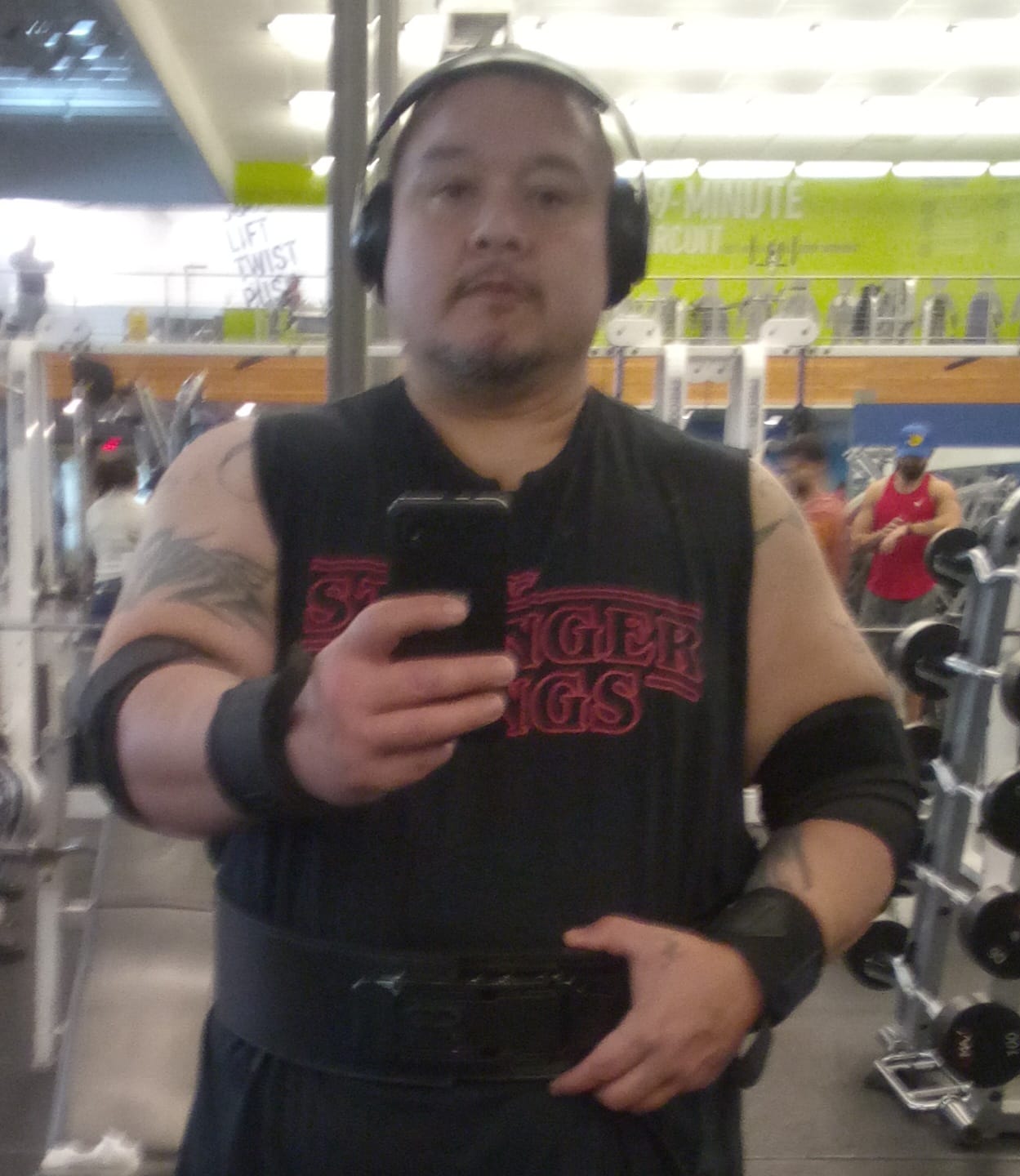 Customer photo review of PR Heavy Duty Premium Elbow Wraps - All Black