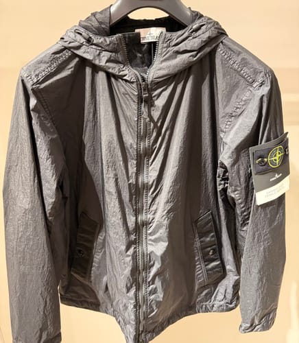 Customer photo review of Veste coupe vent à capuche