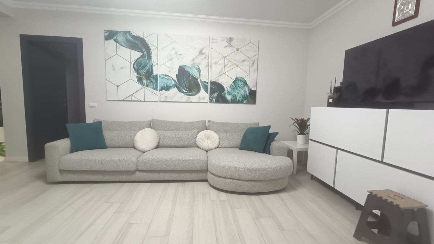 Customer photo review of Set tablouri canvas moderne abstracte design decoratiuni living dormitor model nou elegant alb cu albastru si auriu geometry MARBEL BLUE FLOW