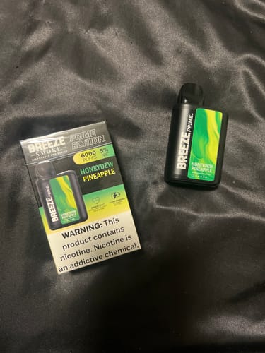 Customer photo review of Breeze Prime Edition Disposable Vape