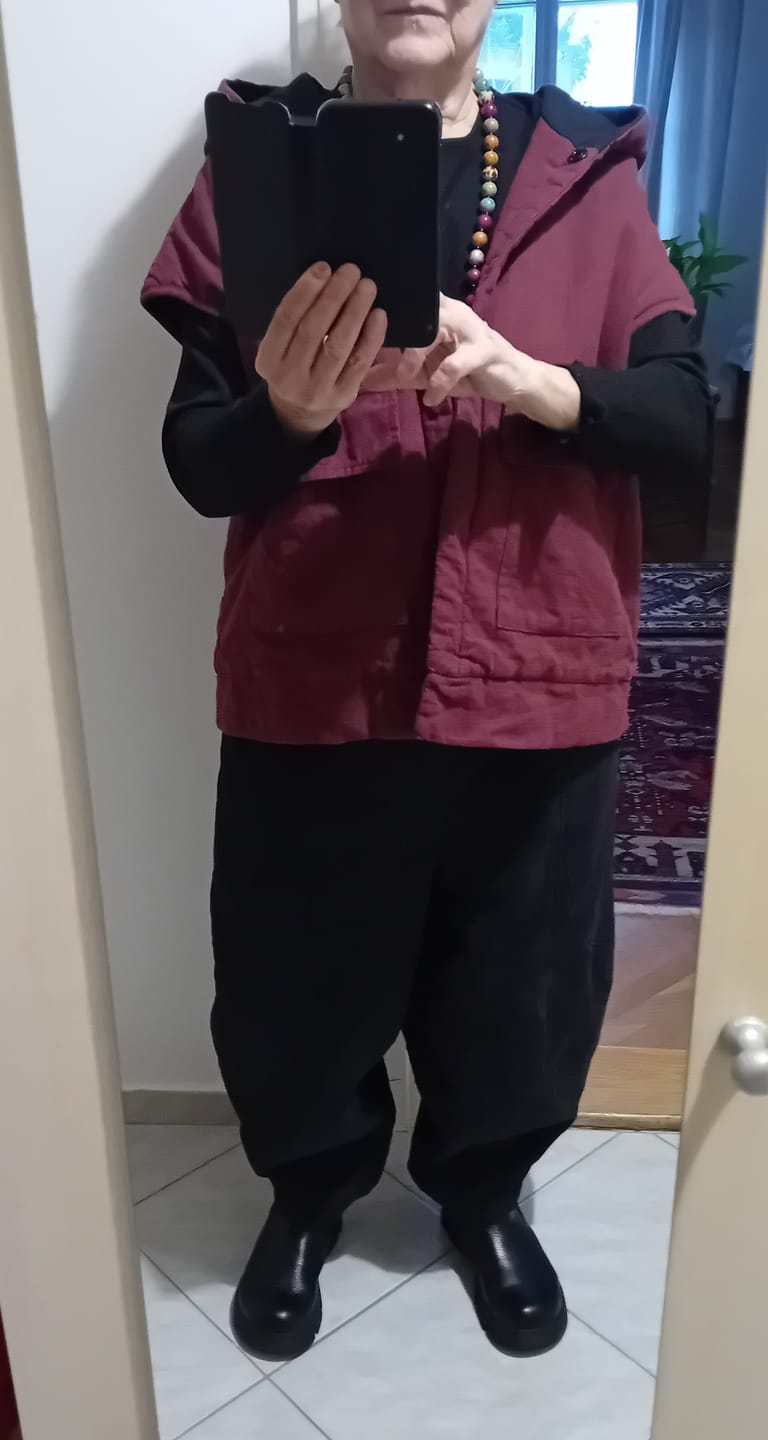 Customer photo review of Women Winter Solid Padded Hooded Vest Coat