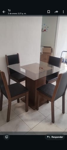 Customer photo review of Juego de Comedor Mesa con Encimera de Vidrio y 4 Sillas Marrón/Negro Aline