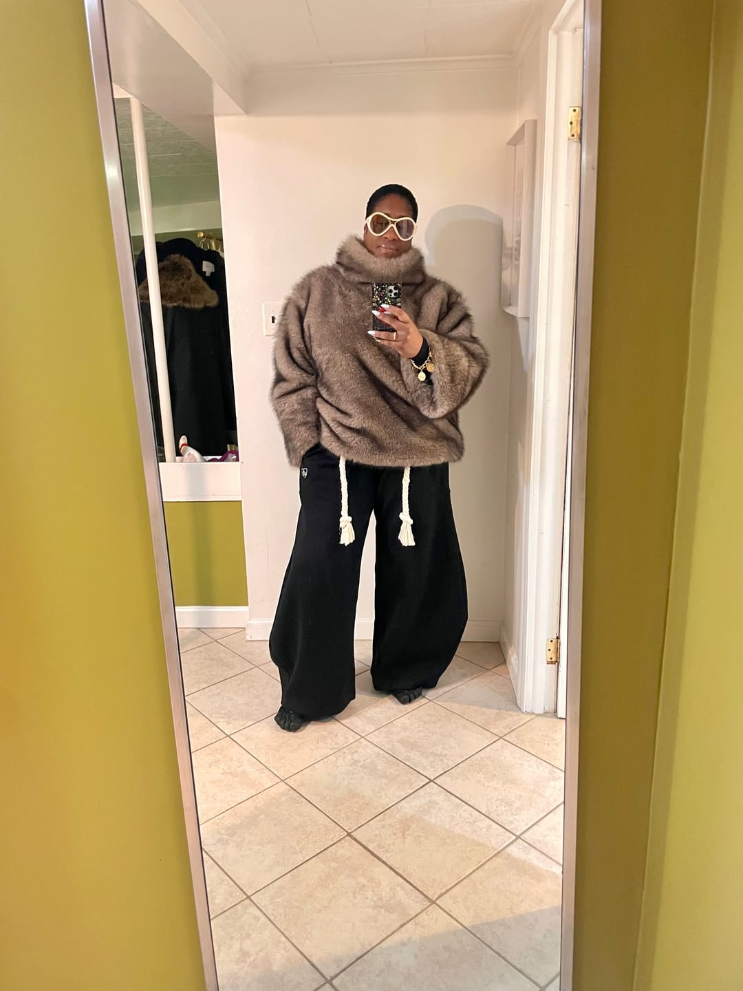 Customer photo review of Aelfric Eden Super Baggy Barrel Sweatpants