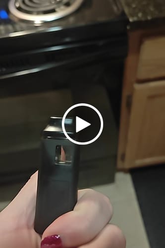 Customer video review of Berry Watermelon THC CBD Vape Pen 2g Disposable