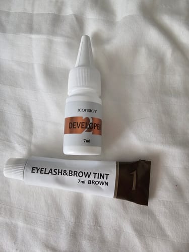 Customer photo review of Long-Lasting Waterproof Eyebrow Tint Kit