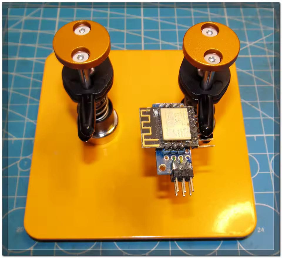 Customer photo review of Magnetic Third Hand