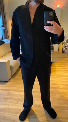 Customer photo review of Winter Fleece V-neck Long-sleeved Shirt