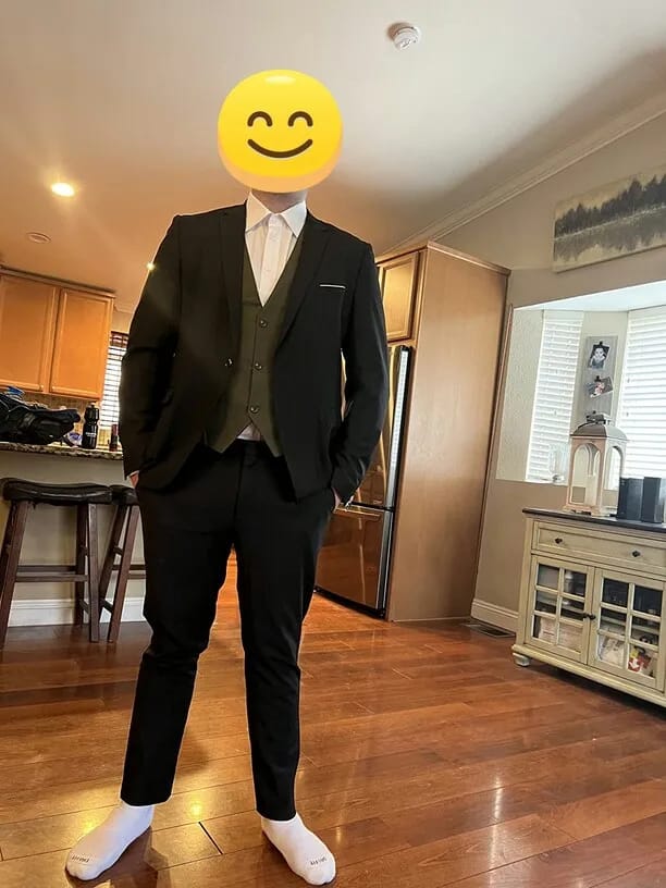 Customer photo review of Traje Regular Fit Azul Cielo – 2 Piezas en Lino