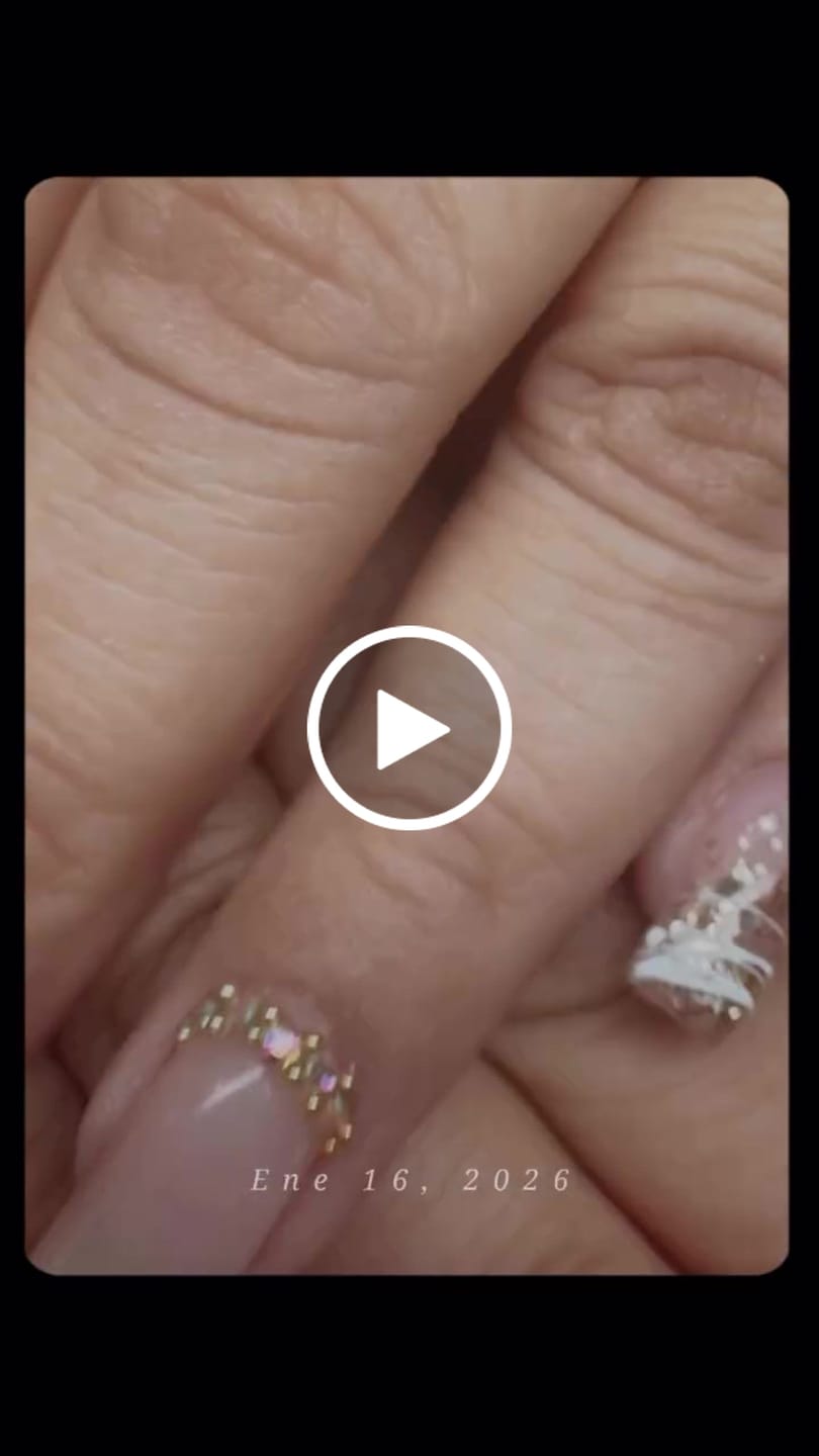Customer video review of Skin Health No.1 AI Nail Lamp