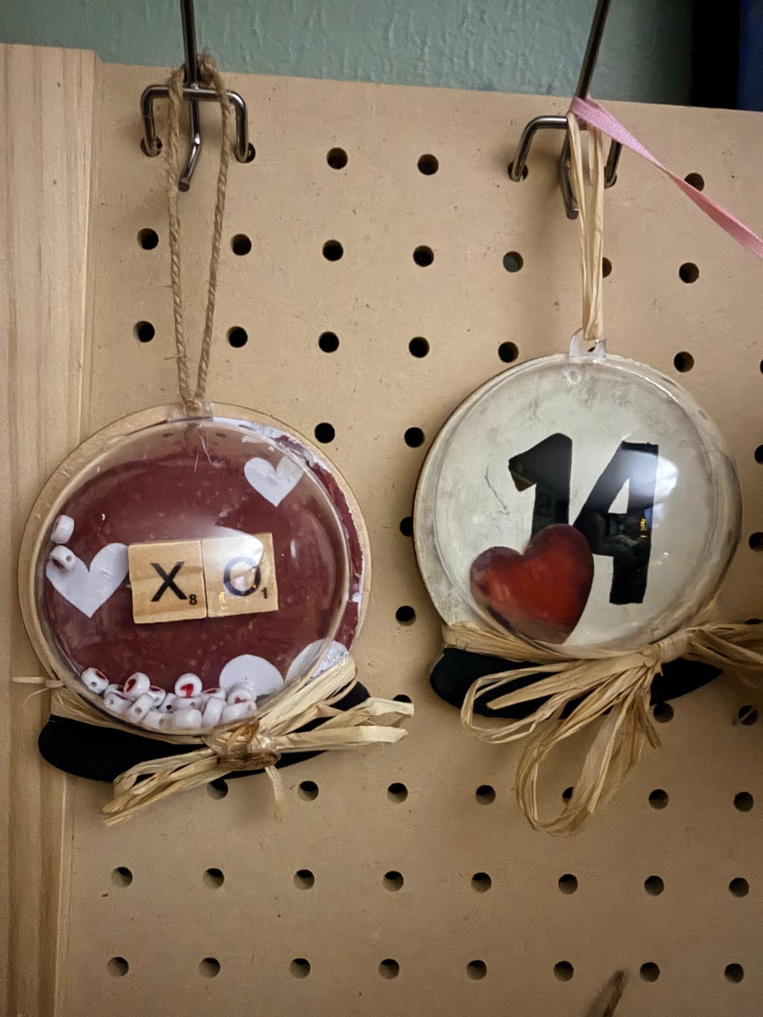 Customer photo review of Unfinished Wood Snow Globe Shape - Paint - Winter - Craft - up to 46" DIY