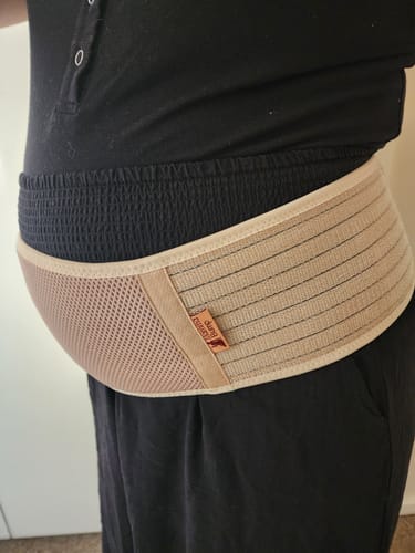 Customer photo review of Pregnancy Support Belt