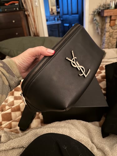 Customer photo review of CLASSIC CROSSBODY BAG 25 IN BLACK LAMBSKIN SILVER LOGO