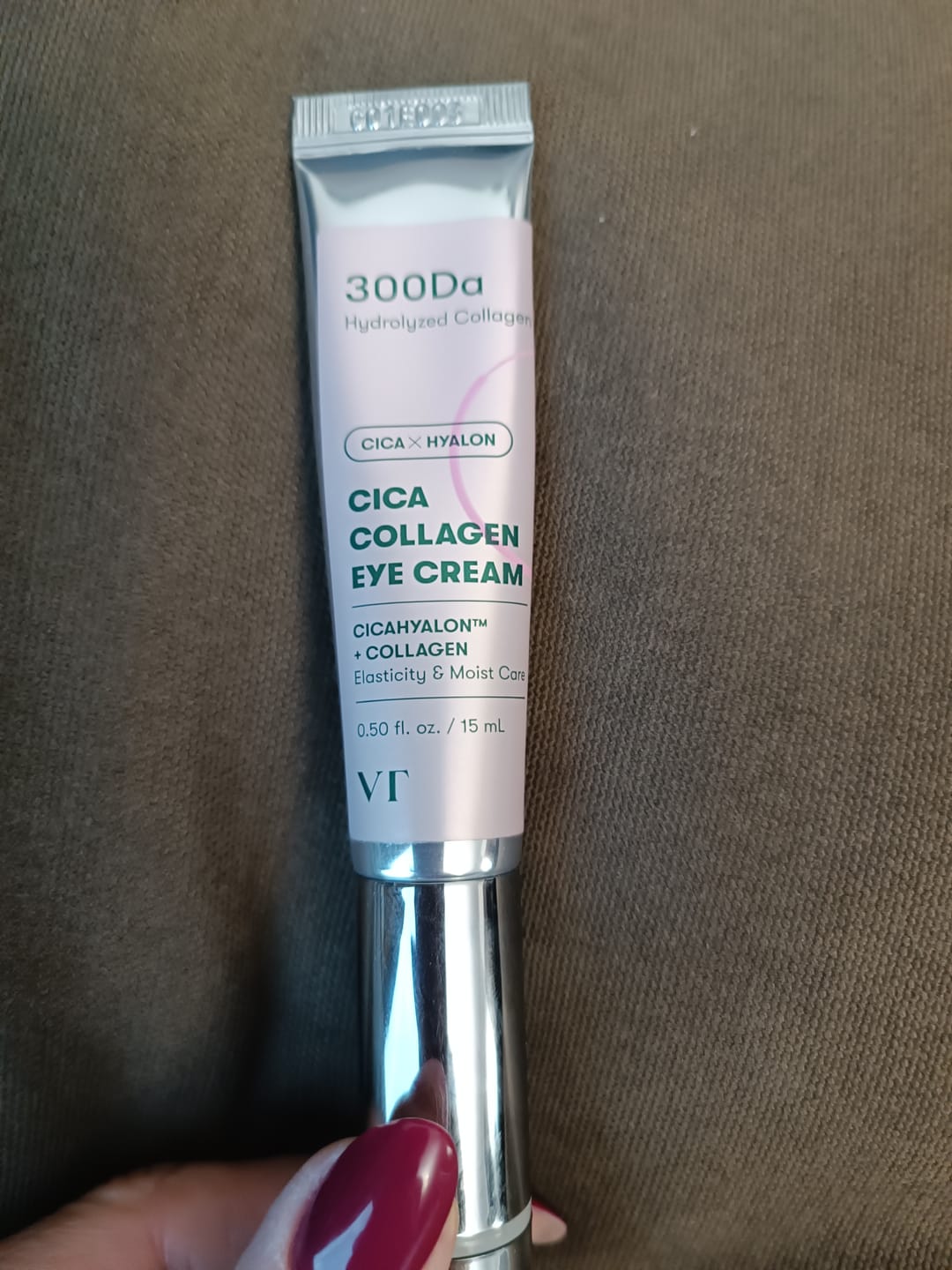 Customer photo review of Masāžas krēms acu zonai ar kolagēnu VT Cosmetics Cica Collagen Eye Cream