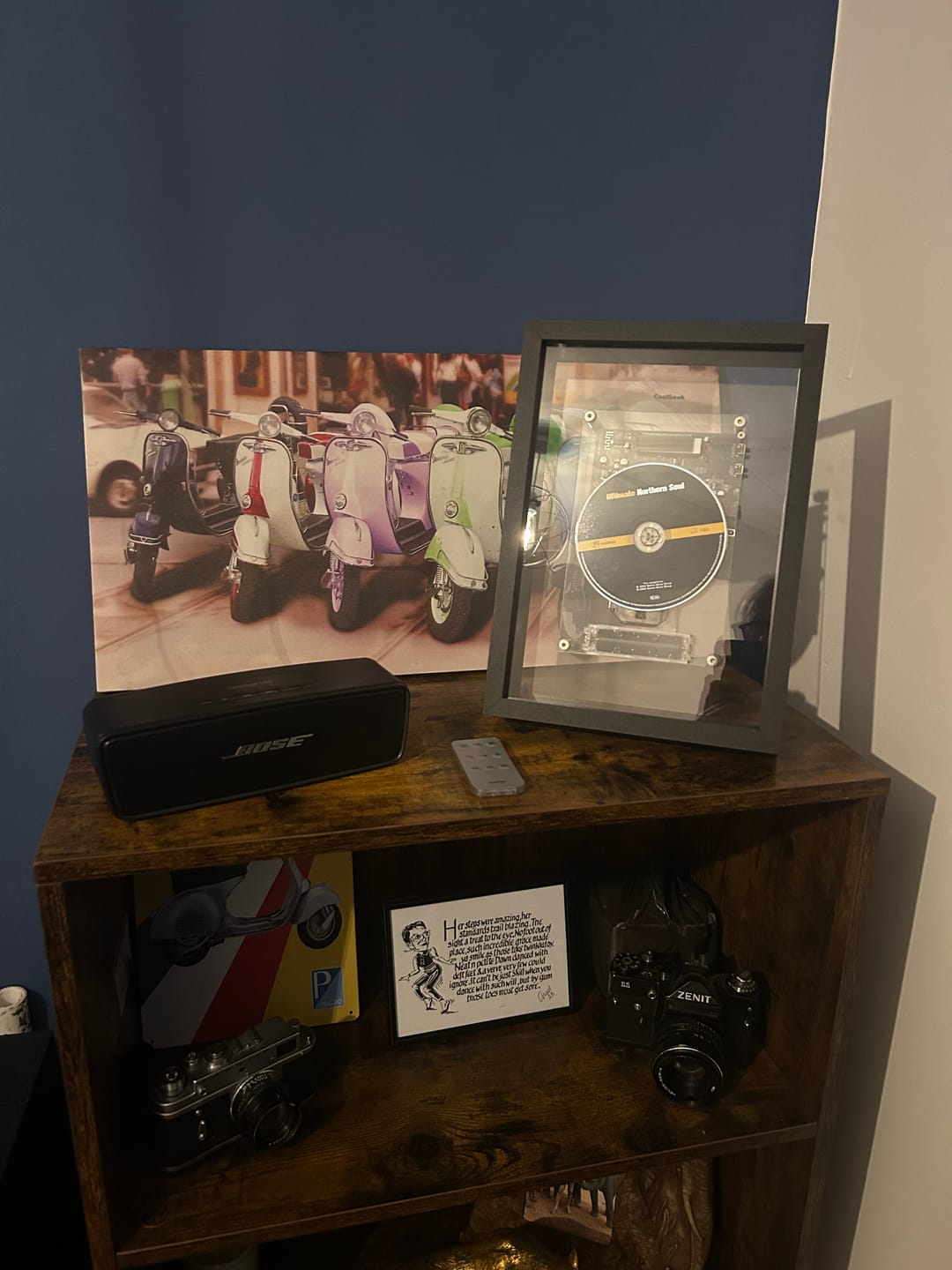 Customer photo review of M1 Music Frame CD Player