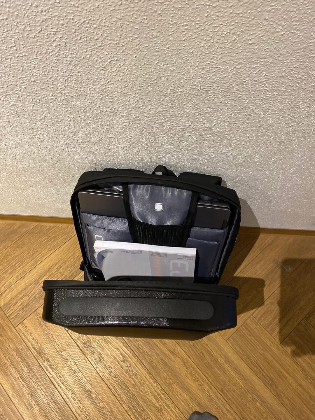 Customer photo review of The Ratio Arc Pro: MarkRyden First Kickstarter campaign - Hard-shell Waterproof Laptop Backpack
