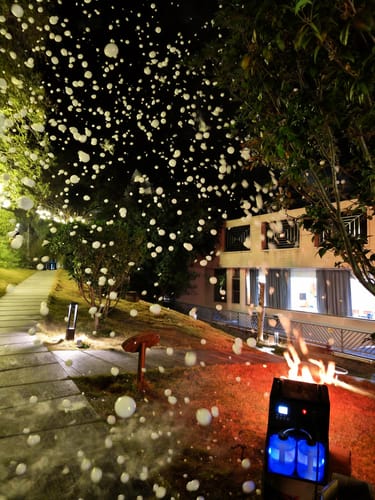 Customer photo review of MOKA SFX MK-B13 2-Way LED Smoke Bubble Machine Metal Body