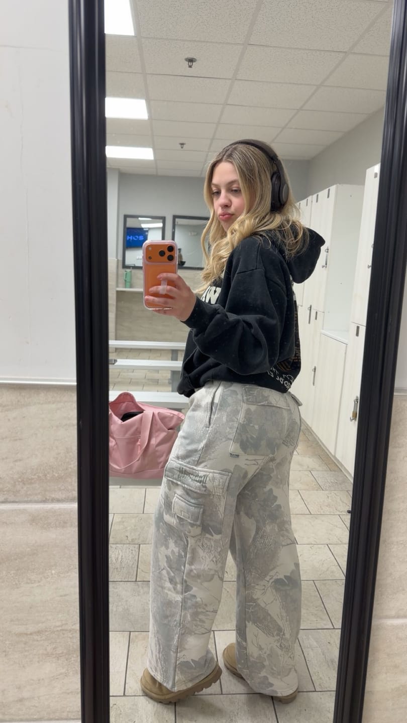 Customer photo review of W2230 - Camo Cargo Joggers