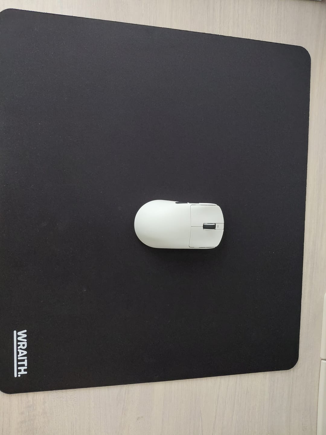 Customer photo review of Wraith Blade X Semi-Hard Mousepad