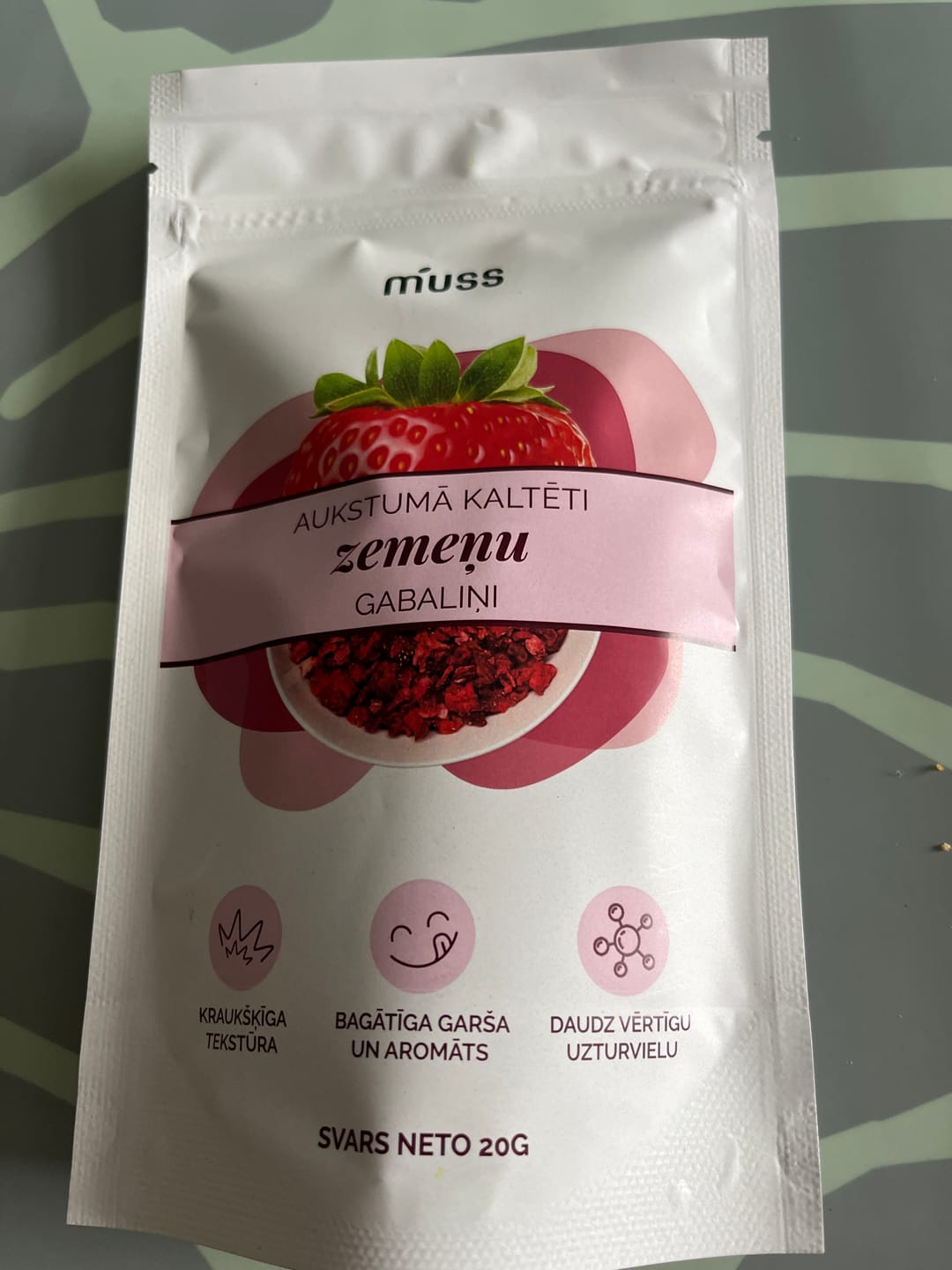 Customer photo review of Aukstumā Kaltētas Zemenes
