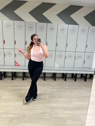 Customer photo review of High-Waist Kick Flare Leggings