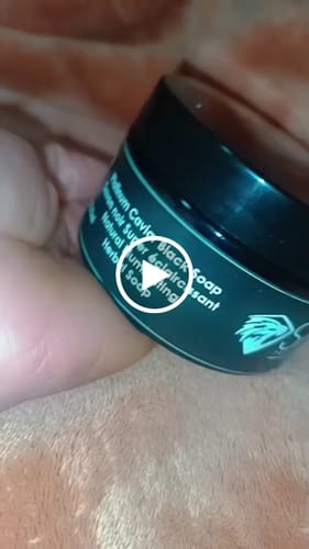 Customer video review of Luxurious Premium Black Body Soap/Savon teint métisse