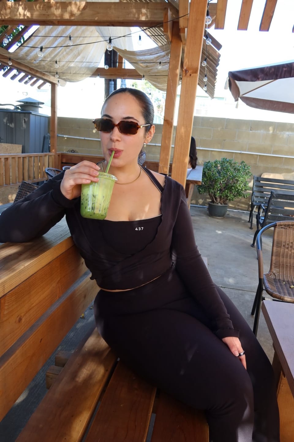 Customer photo review of The V Legging / Black