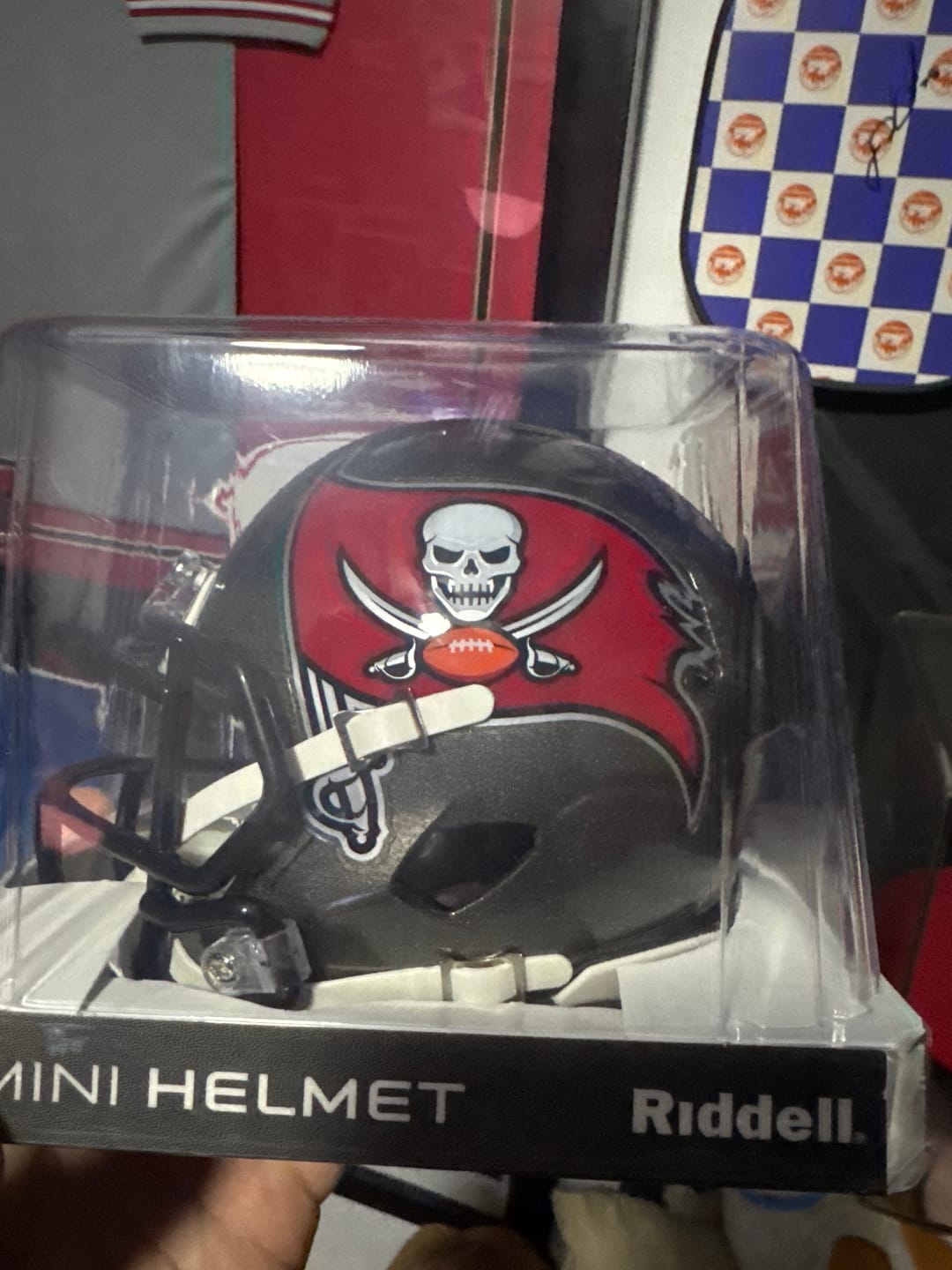 Customer photo review of Tampa Bay Bucs Riddell Speed Mini Helmet
