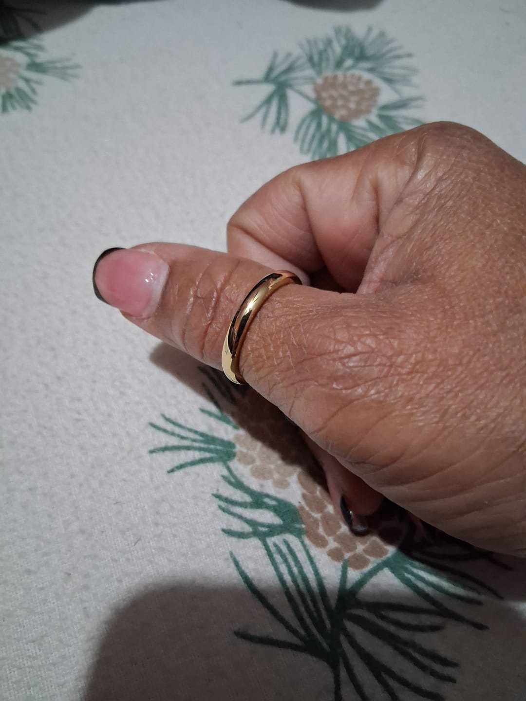 Customer photo review of Minimal Band Ring