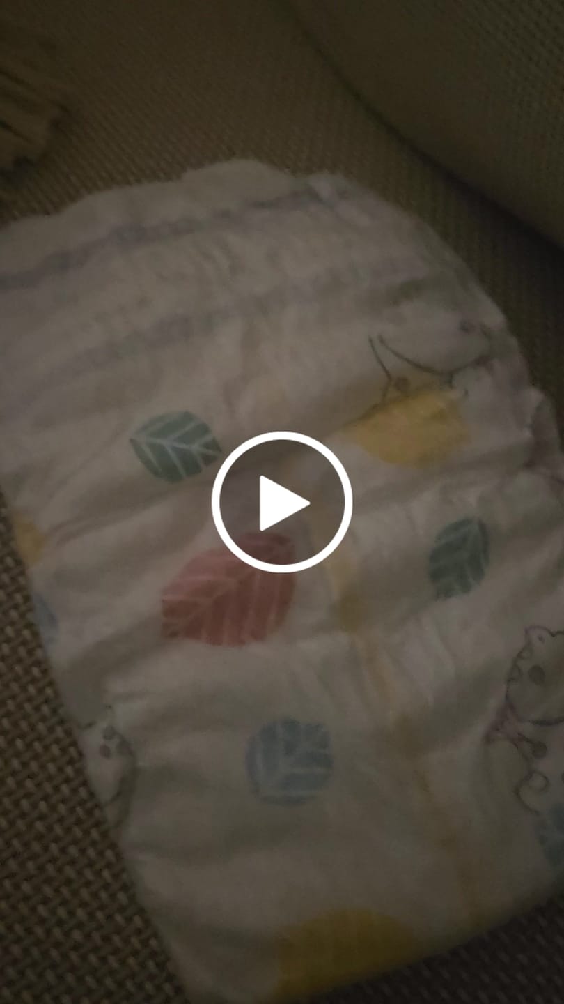 Customer video review of Huggies Extra Care Newborn Jumbo Pack