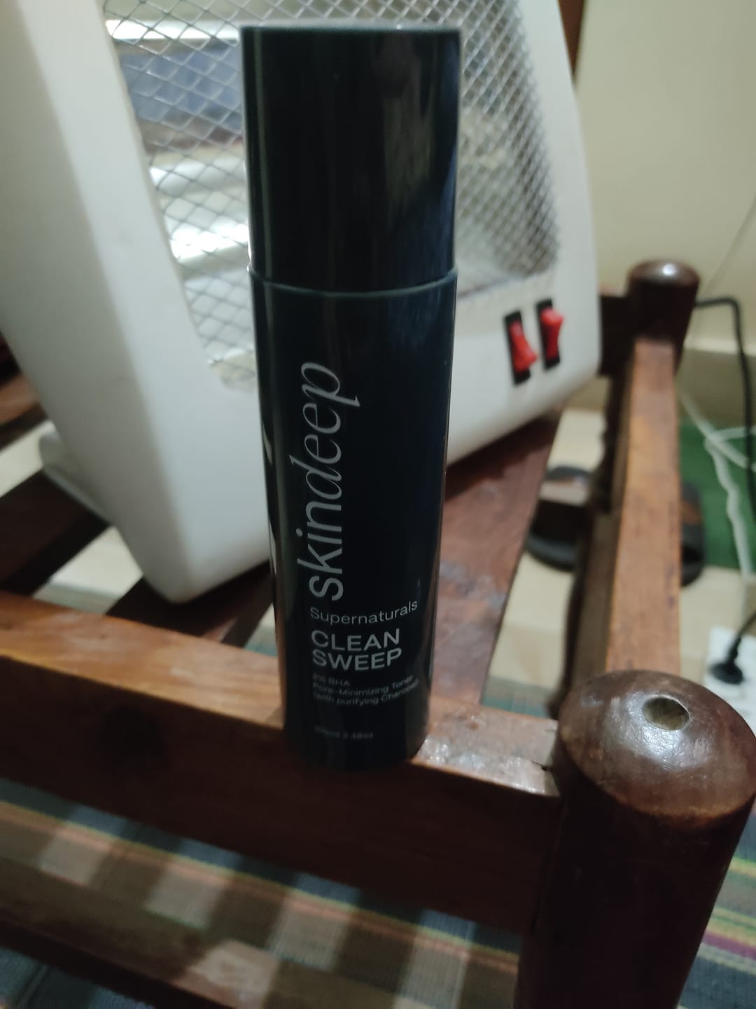 Customer photo review of CLEAN SWEEP - 2% BHA Pore-Minimizing Toner (w/ purifying Charcoal)