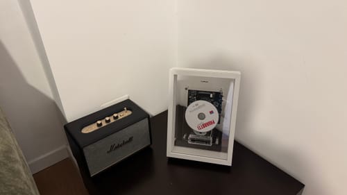 Customer photo review of M1 Music Frame CD Player