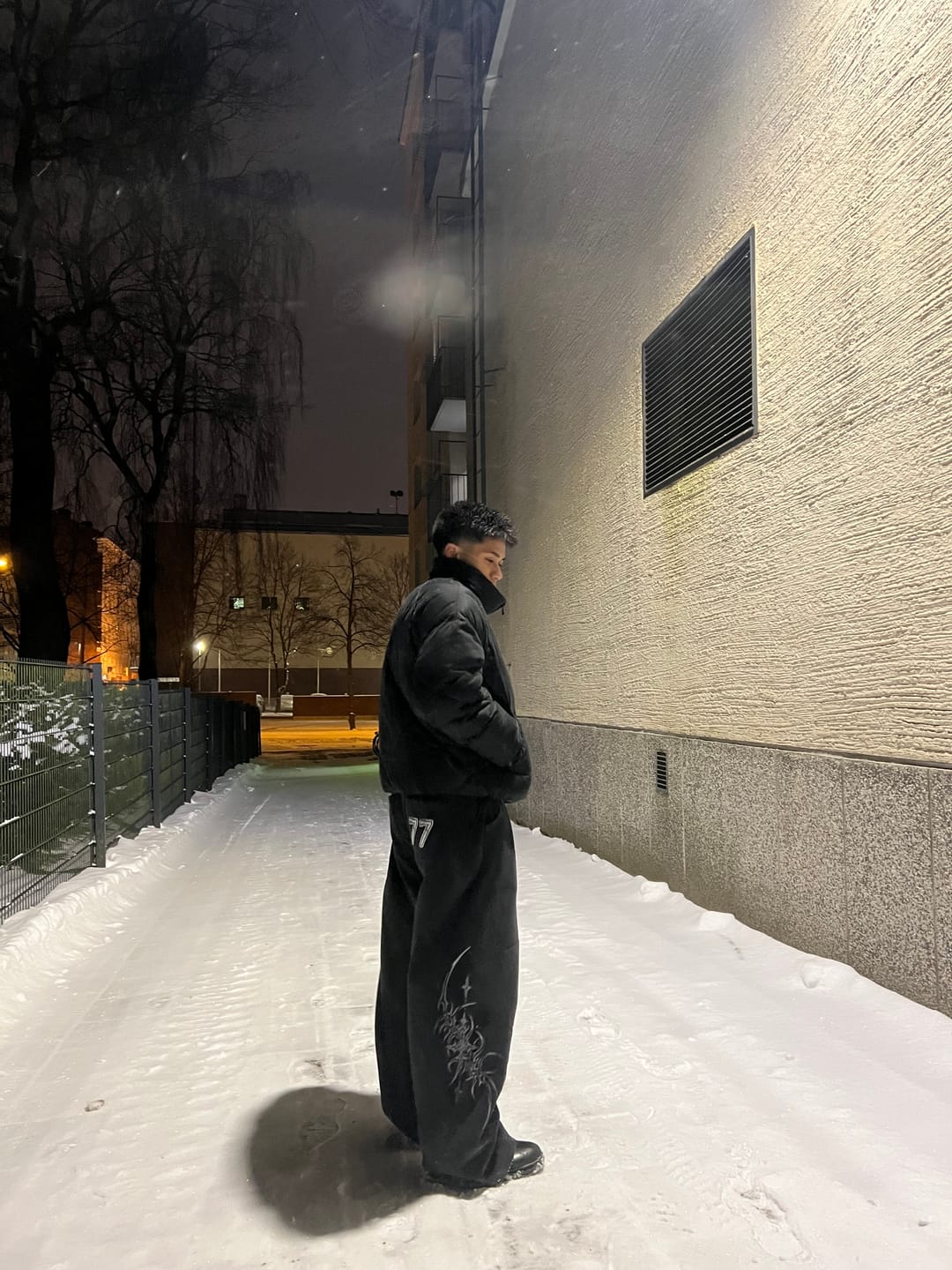 Customer photo review of Aelfric Eden Blade Baggy Barrel Sweatpants