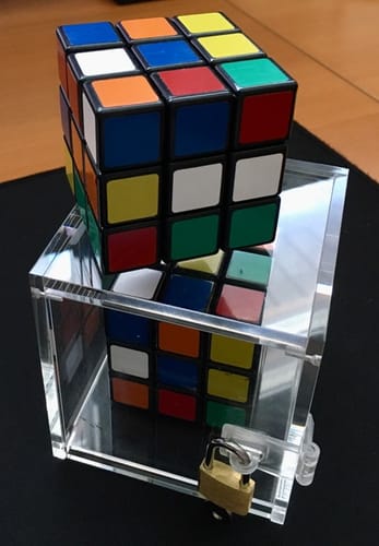 Customer photo review of Crystal Prison by Flat Base & TCC Magic