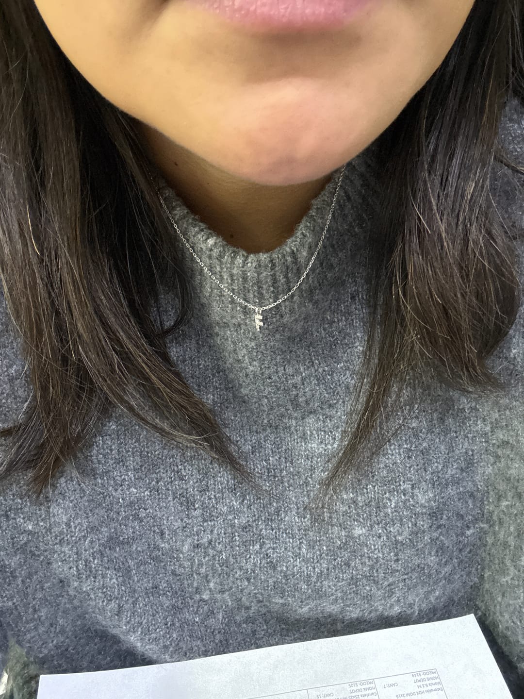 Customer photo review of Collar Plateado Inicial Zirconias