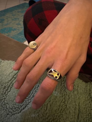 Customer photo review of Minimal 8 Ball Ring