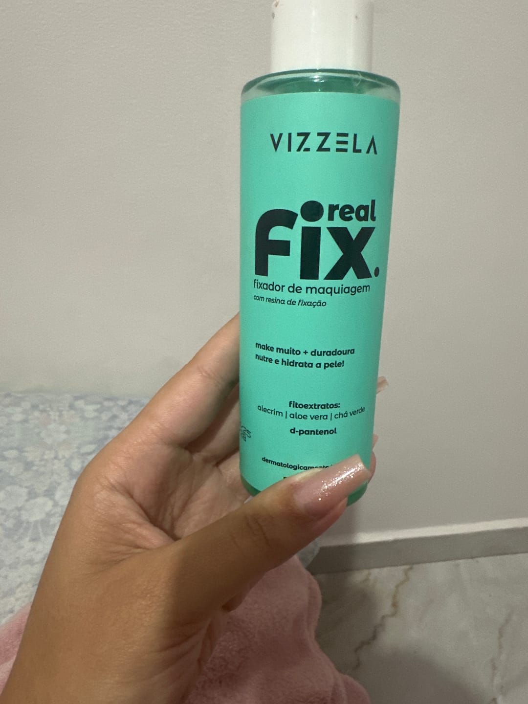 Customer photo review of Fixador de Maquiagem Real Fix - Vizzela