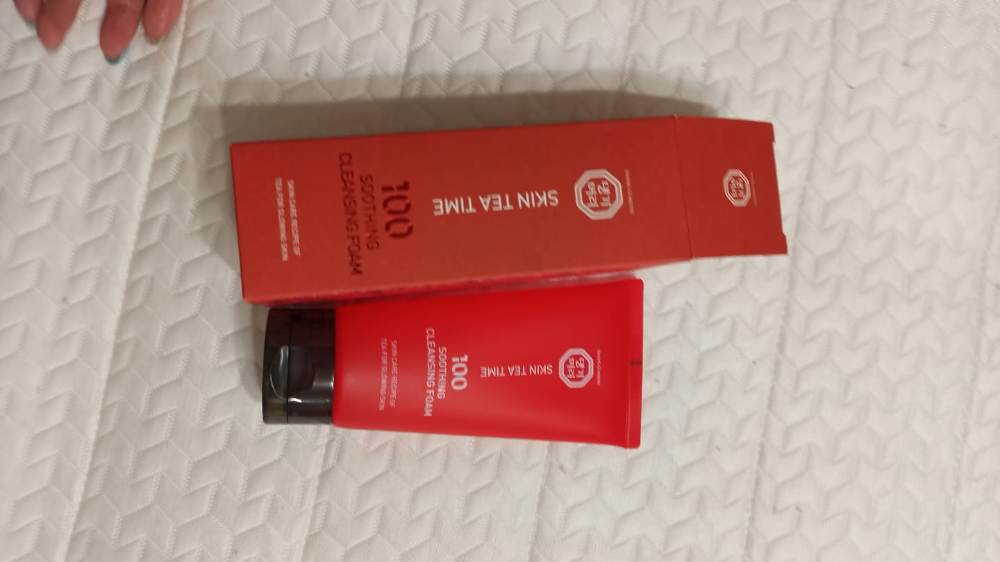 Customer photo review of Хидратиращ крем Шизандра против бръчки с фитоестрогени Doori Skin Tea Time 100 Cream