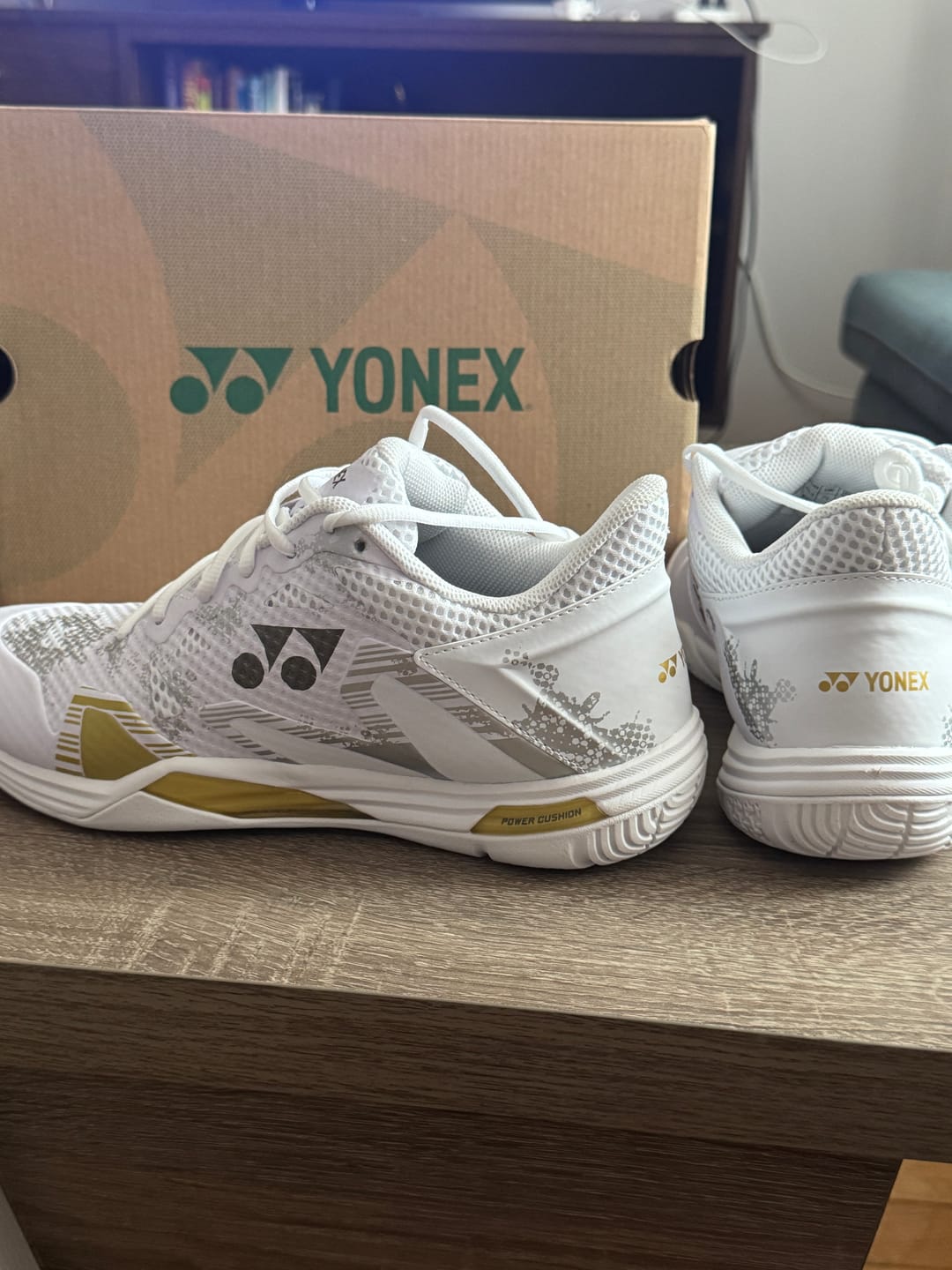 Customer photo review of Yonex Power Cushion Eclipsion Z3 Men's Court Shoes [White/Gold]