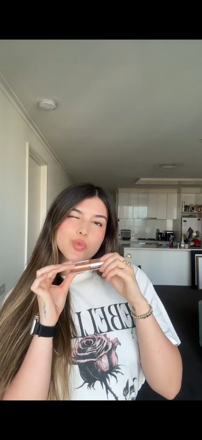 Customer photo review of Radiant Rose Gold Lip Gloss