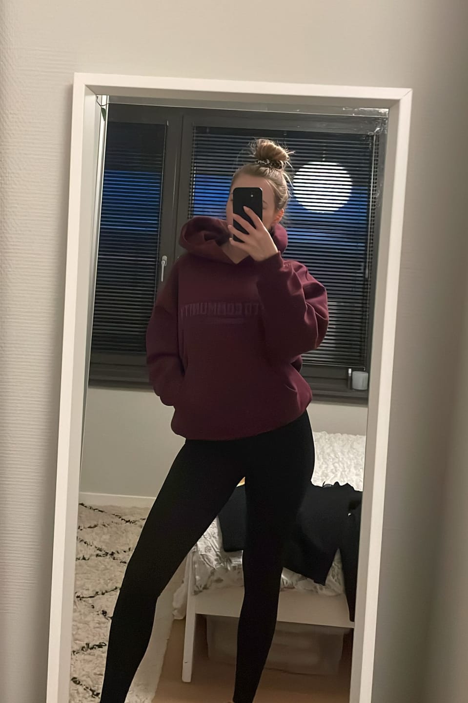 Customer photo review of BASICS HOODIE DARK PLUM