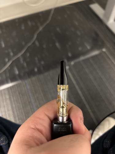 Customer photo review of 1 Gram Delta-8 THC Full Spectrum Vape Cartridge | Ice Cream Cake - Hybrid