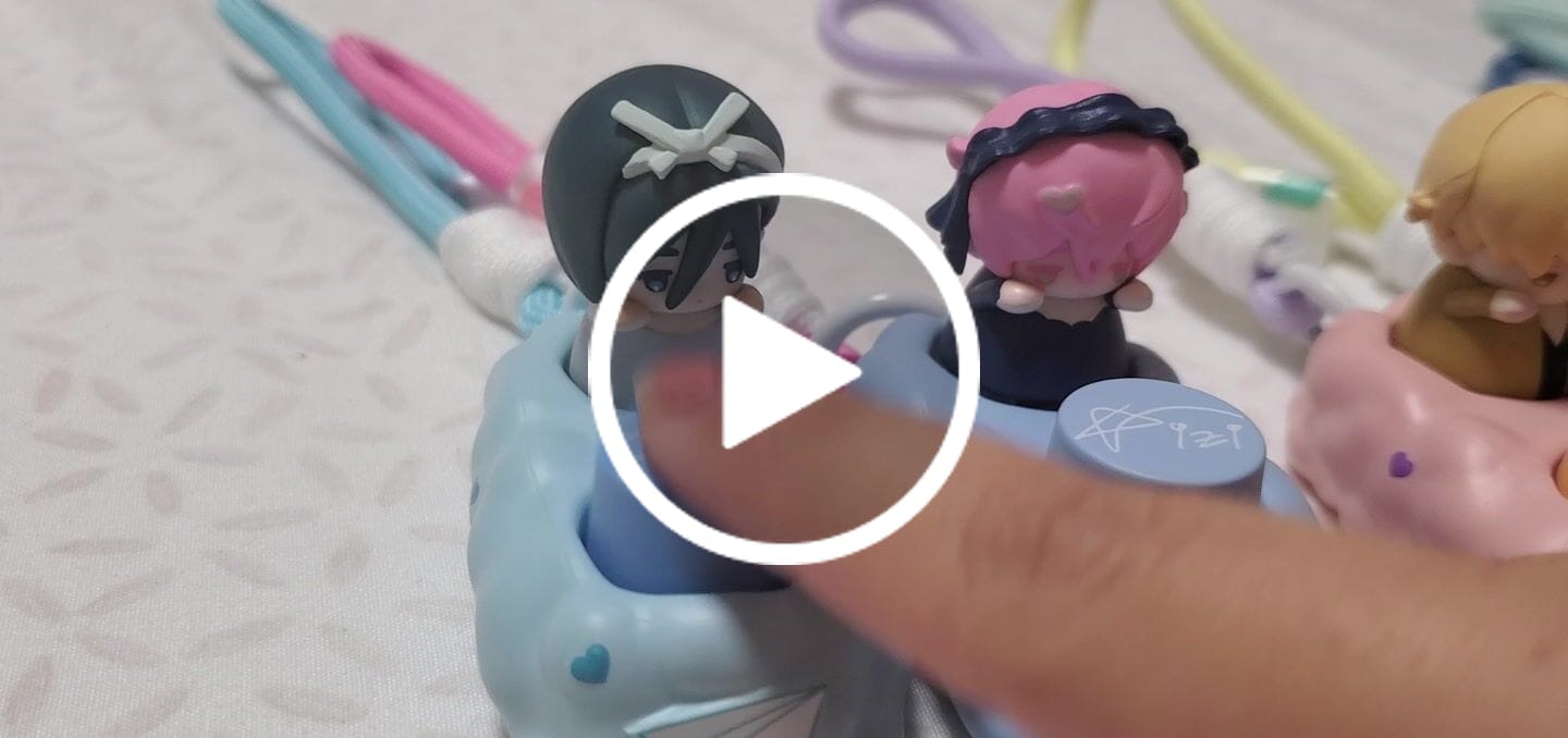 Customer video review of Alien Stage Freedom Stage Series Mechanical Keycap Blind Box