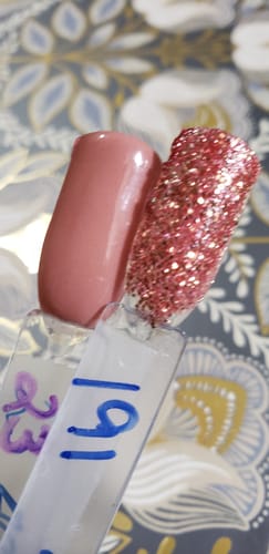 Customer photo review of D534 Poinsettia (HH2) Gold Glitter Dip Powder