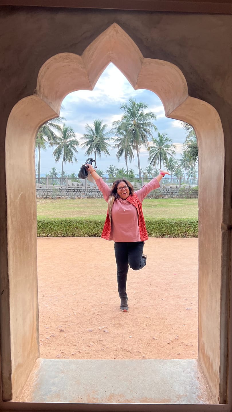 Customer photo review of Women Yellow Airy Linen Short Kurta