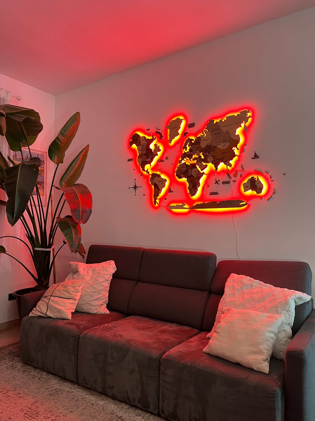 Customer photo review of 3D LED Wooden World Map 3.0 Multicolor