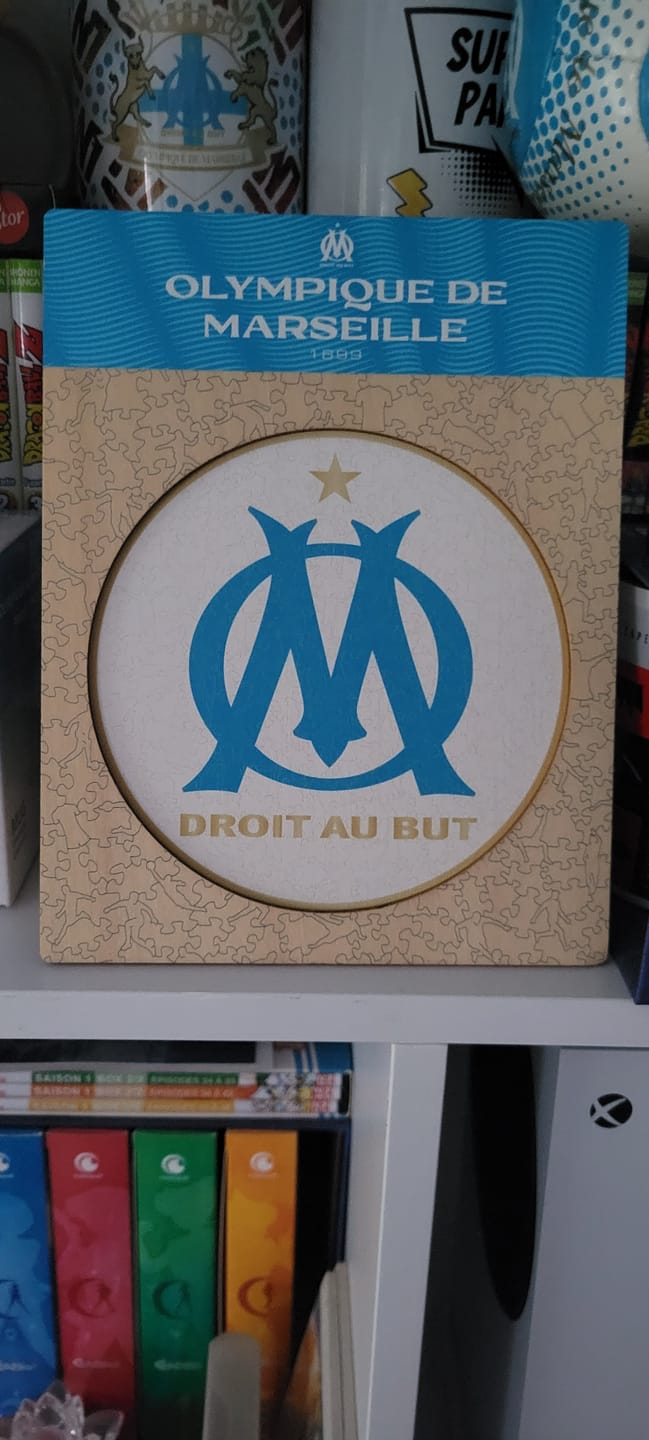 Customer photo review of Logo Olympique de Marseille® - Puzzle en Bois