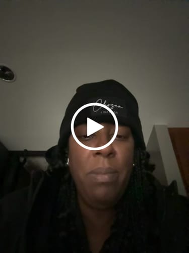 Customer video review of Extra Strength Sweet Ginger Vapor Rub [Compact]