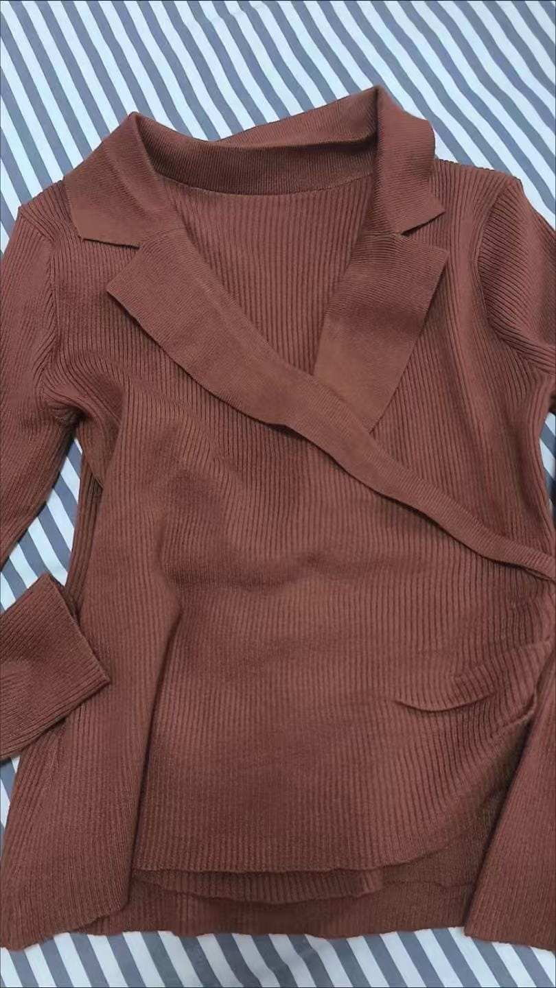 Customer photo review of Chic Caramel Peter Pan Collar Asymmetrical Design Slim Fit Fall Sweater