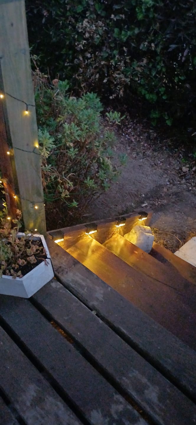 Customer photo review of Focos LED Solares Escalera